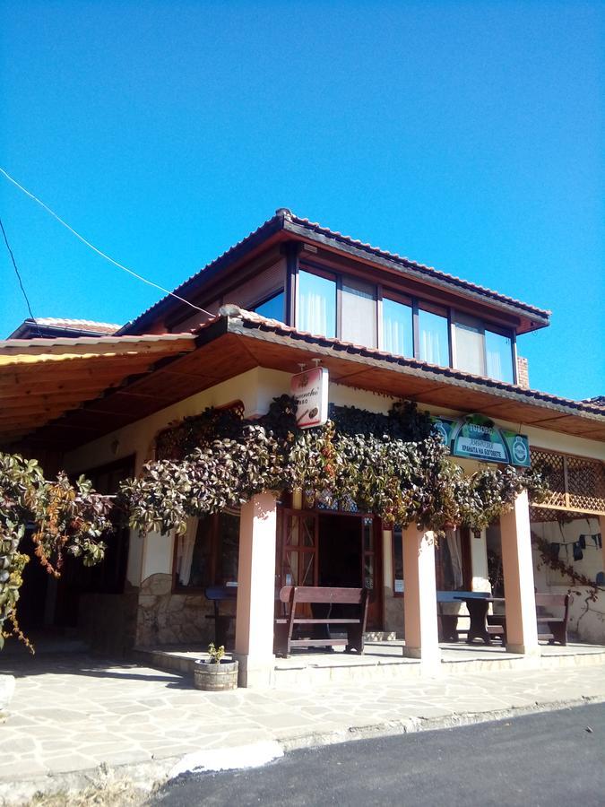 Guest House Ambrozia Kotel Exterior photo